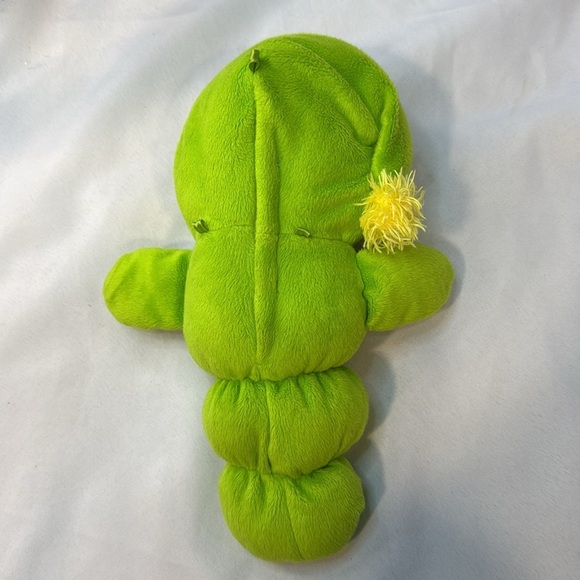 Playskool’s Green Glo Worm Caterpillar, Plush, Light Up, Musical Lullaby Toy - Picture 10 of 11